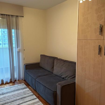 Danube Terrace Elegant With 2 Bedroom With Free Air Conditioner And Private Parking Budapest Exteriör bild